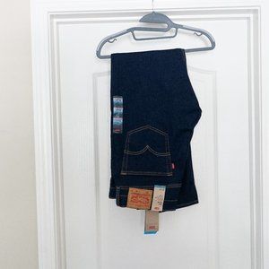 Levi Slim 511 NWT